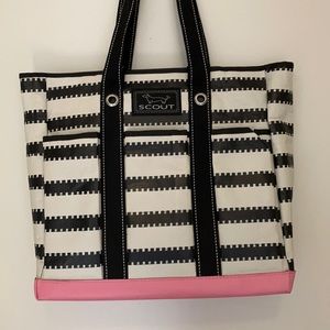 Scout bag excellent used condition 14L x15 w x 5d